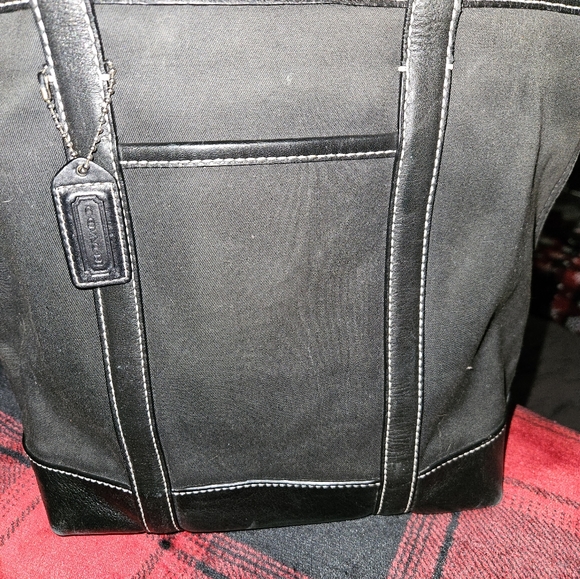 Coach - Picture 4 of 6